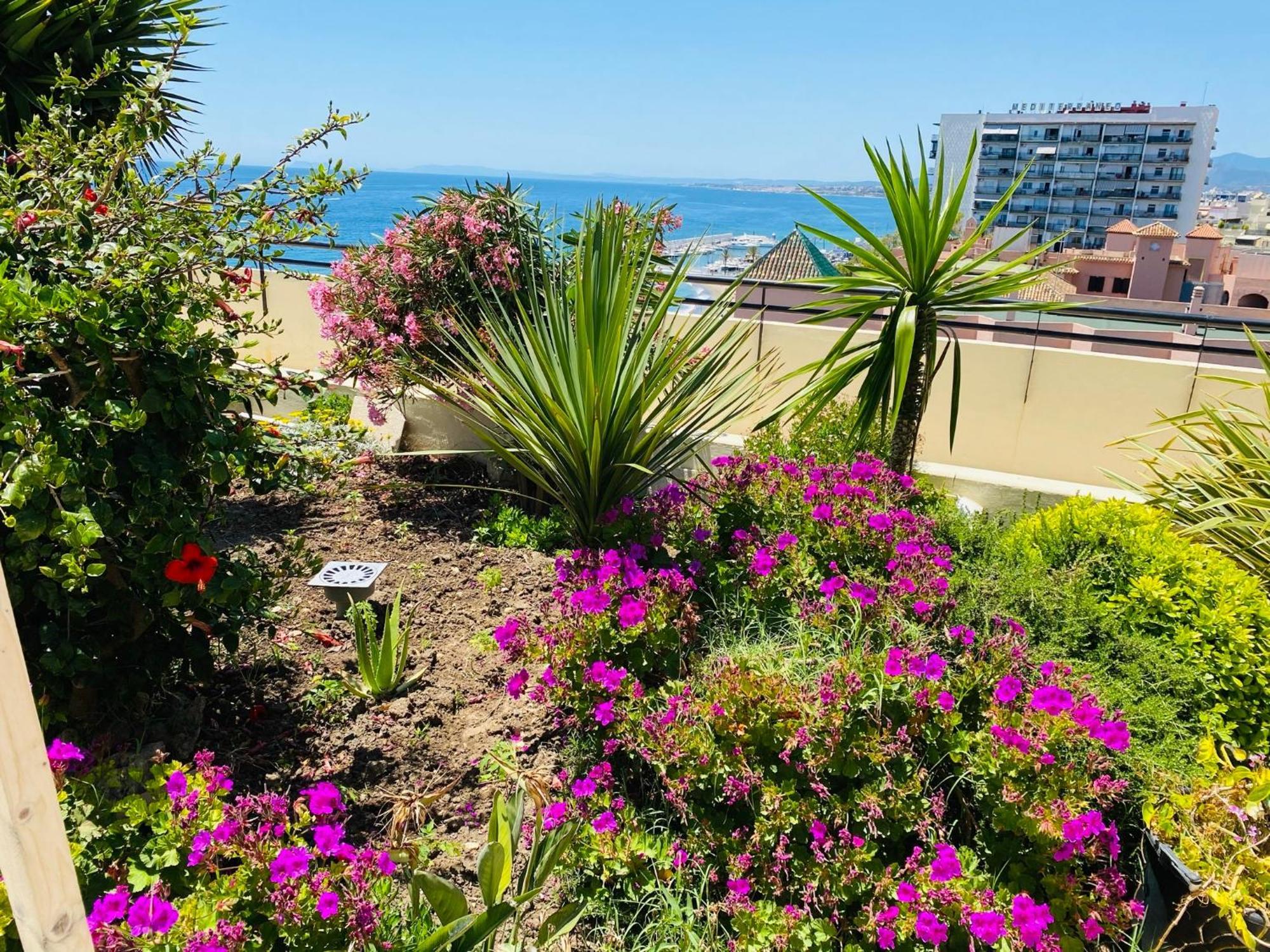 The First Line Of The Sea Apartment Marbella Exterior foto